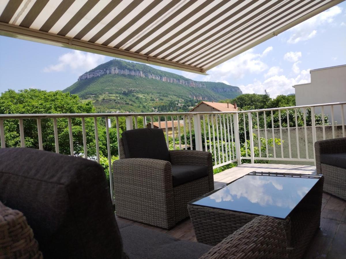 Belle Vue Apartment มีโญ ภายนอก รูปภาพ